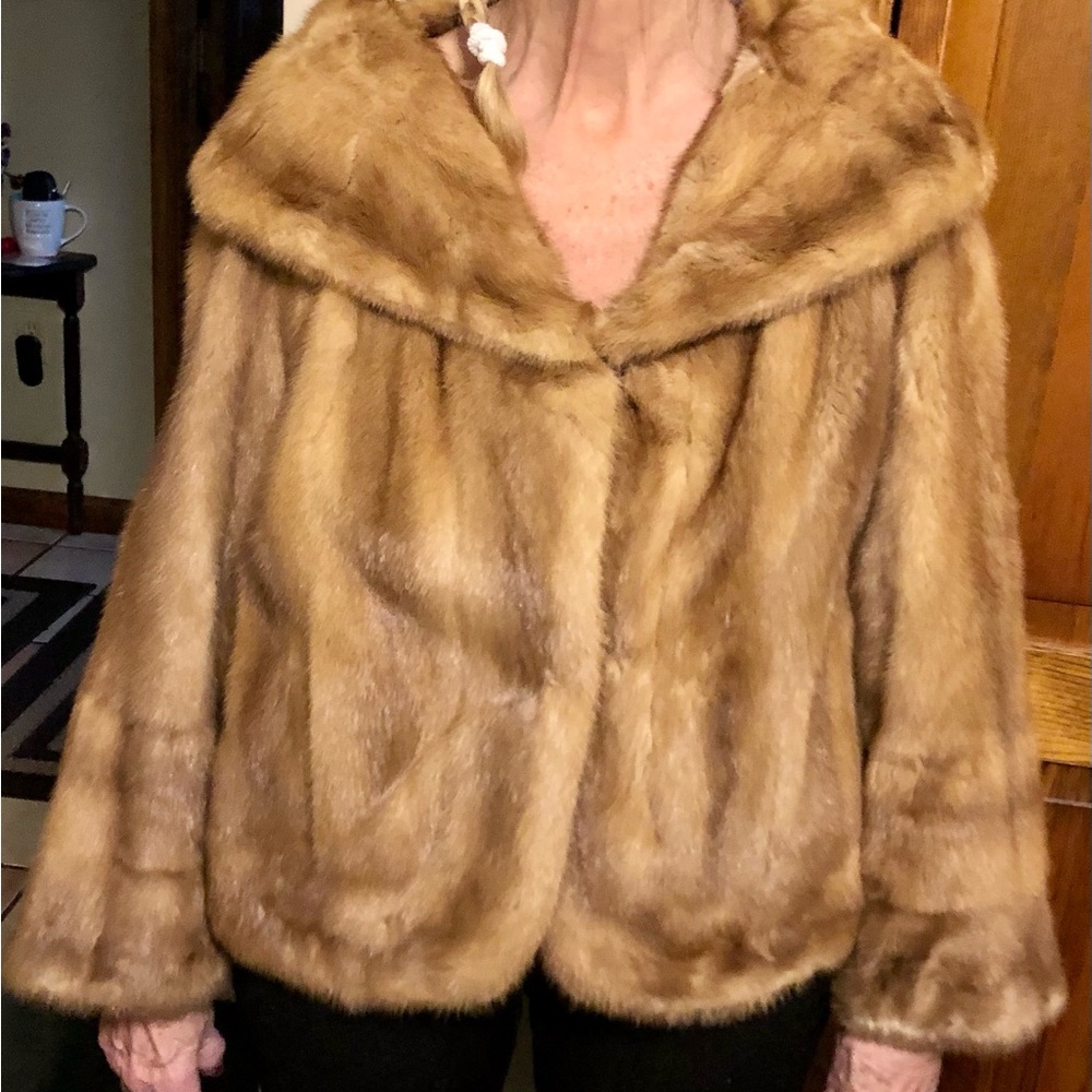 Beautiful Custom Made Mink Jacket. M/L (No Tags) - image 1